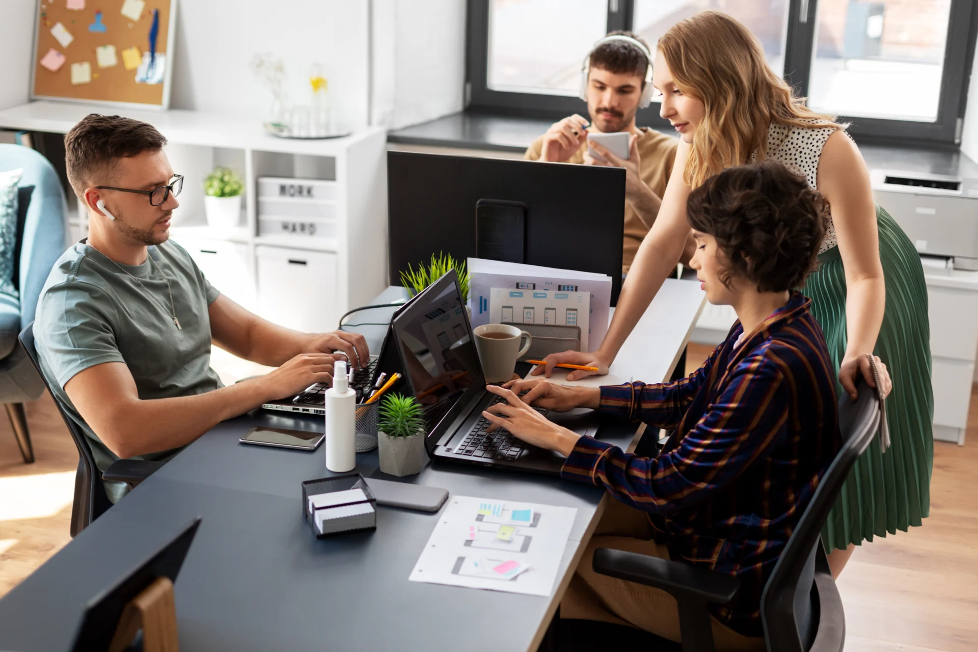 Hero Section - Quantink Agenție de digital marketing